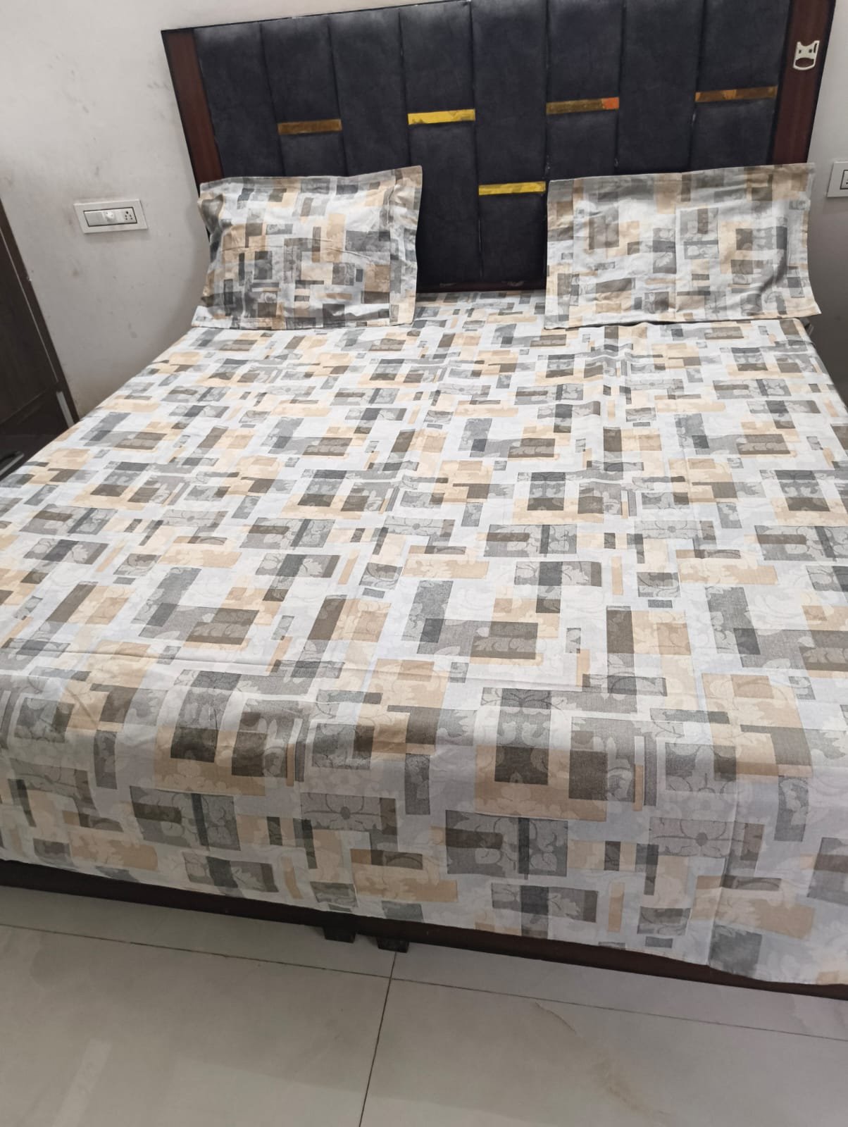 Reversible Bedsheet — buy online at Bedsheet Collection Mohali